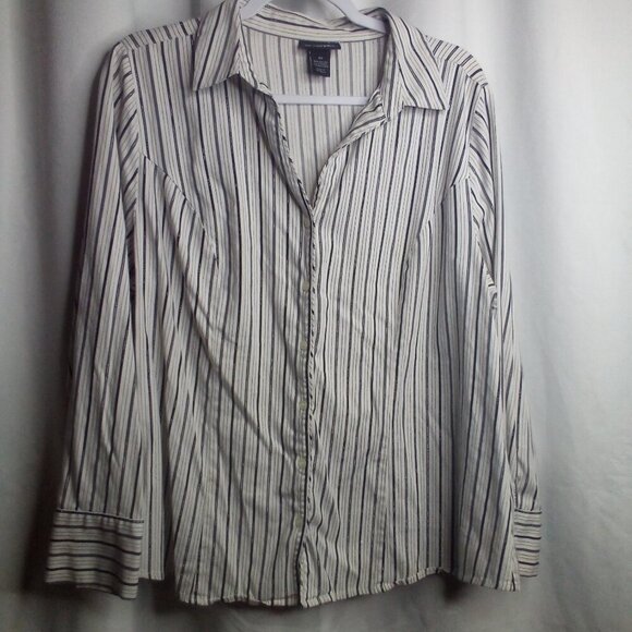 Lane Bryant Blouse 20 Women Button Up Long Sleeve Stripe White Silver Black - Picture 15 of 16